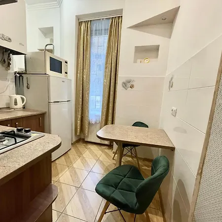 Apartment між центром та залізничним вокзалом вулиця городоцька *