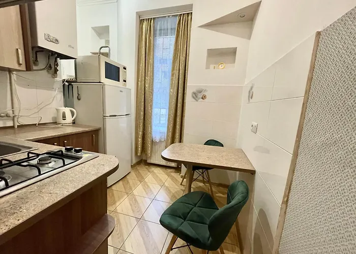 Apartment між центром та залізничним вокзалом вулиця городоцька *